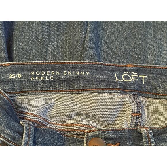 Ann Taylor Modern Skinny Ankle, Size 25/0 - Picture 3 of 5